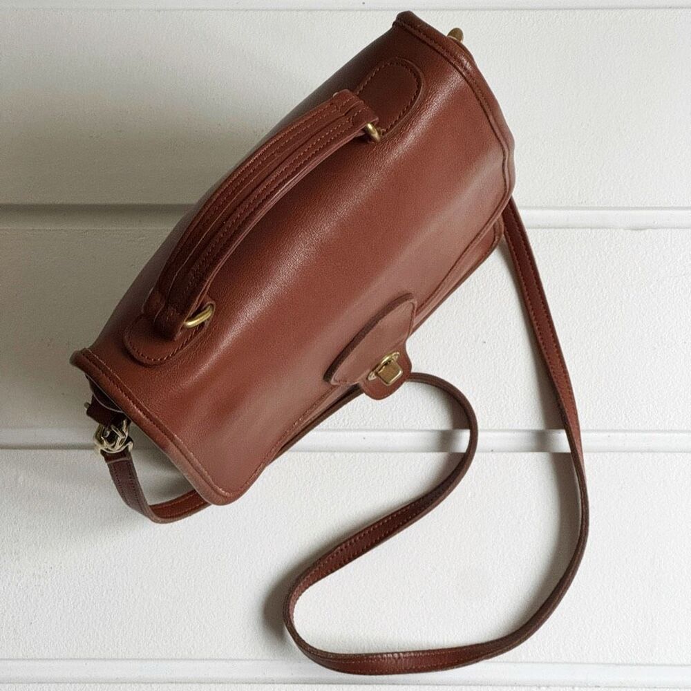 Coach Vintage Station Bag In British Tan Leather With Brass Hardware Style #5130 - Picture 5 of 14